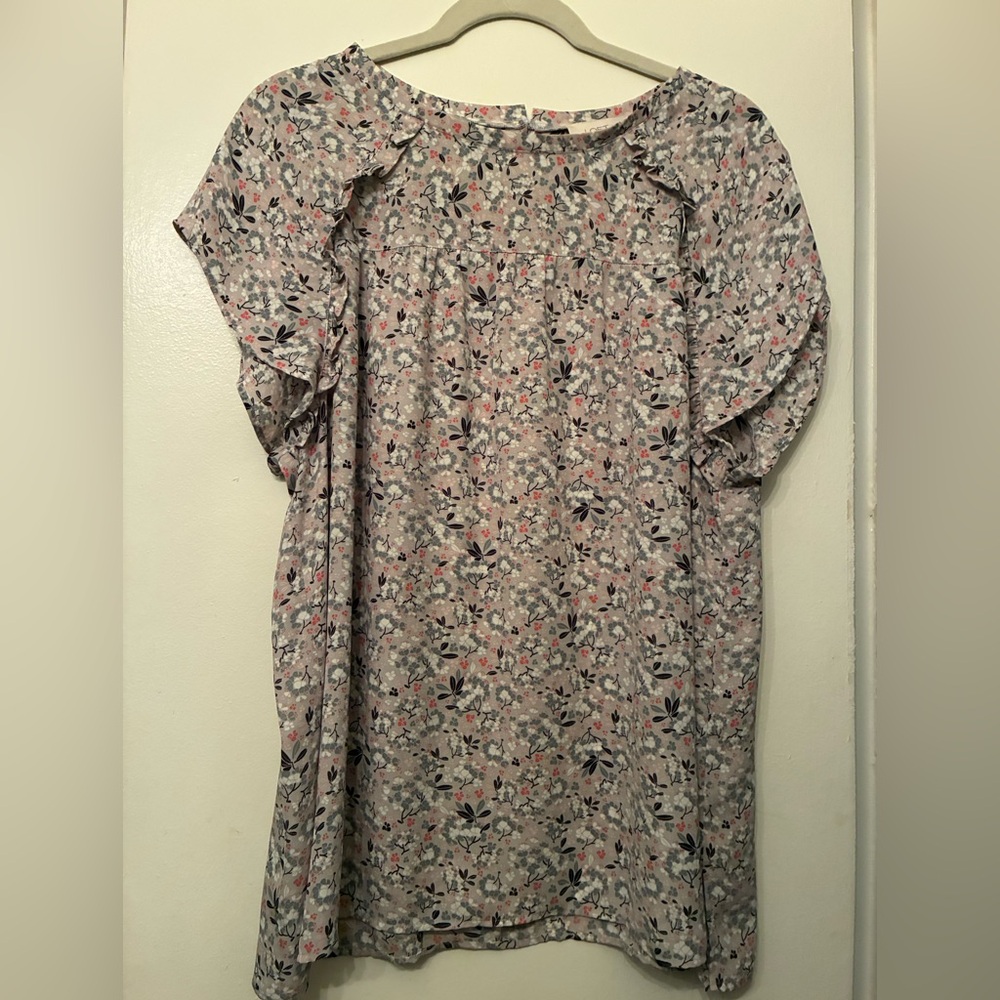 Flowy floral blouse LOFT size XL cottagecore ruffles